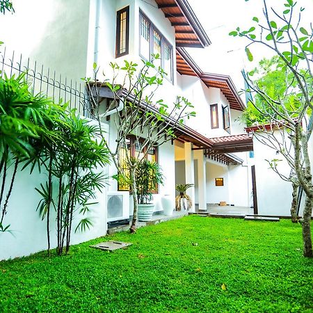 קולומבו The Austin Residence By Unique Hotels מראה חיצוני תמונה