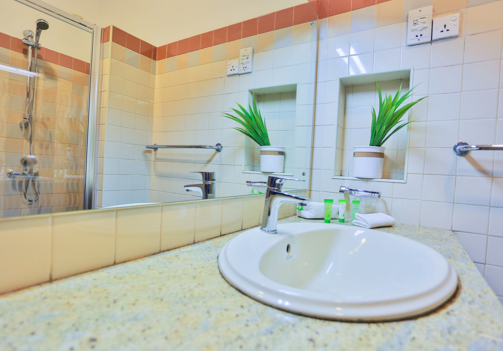 קולומבו The Austin Residence By Unique Hotels מראה חיצוני תמונה