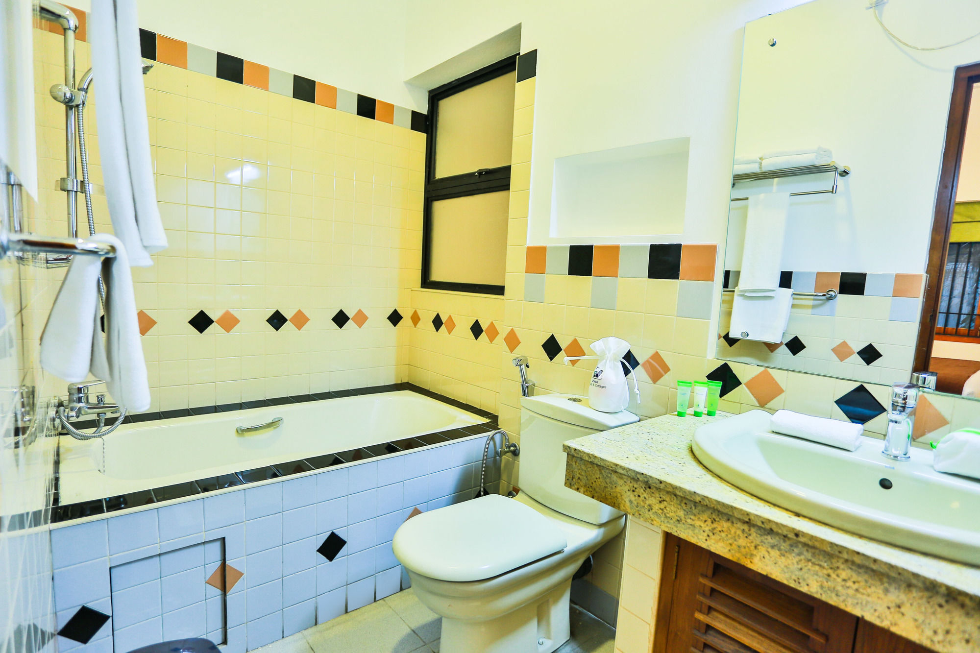 קולומבו The Austin Residence By Unique Hotels מראה חיצוני תמונה